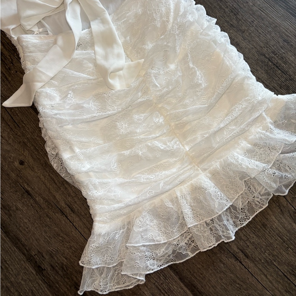 Windsor Lace White Mini Bodycon Dress With Tie-Back Design - Picture 7 of 14